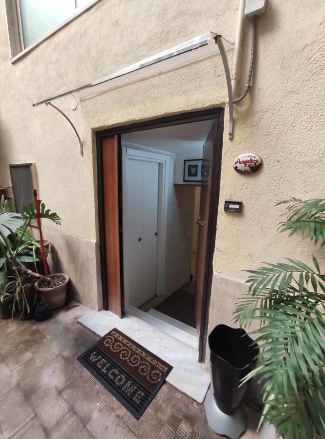 Casa Vacanze Angelica 살레르노 외부 사진